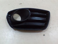 Grila proiector dreapta Fiat Punto An 1999 2000 2001 2002 2003 2004 2005 cod 735335561