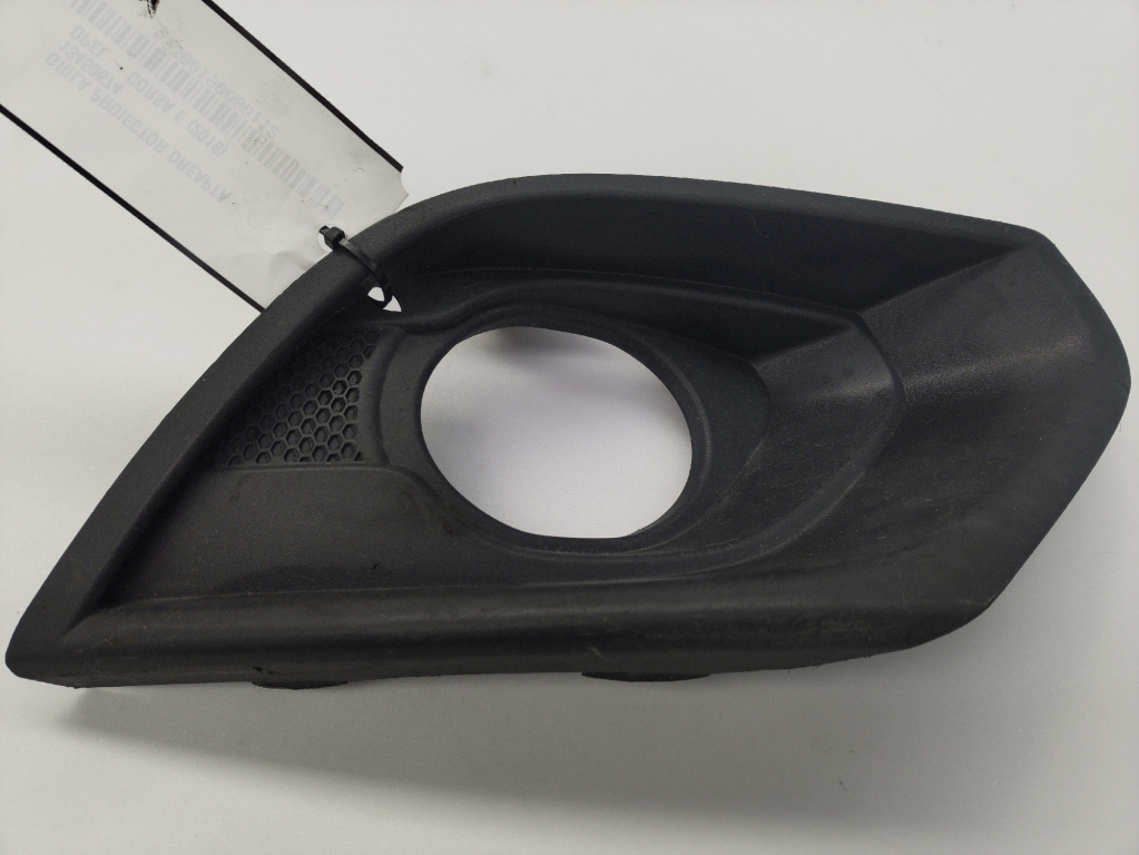 Grila proiector dreapta Opel Corsa E an 2016 cod piesa 13450674