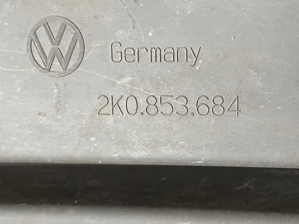 Grila proiector dreapta VW Caddy 2K08536