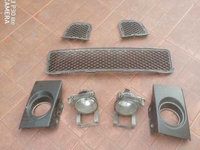 Grila/Proiector stanga/dreapta Hyundai Tucson an 2004-2010