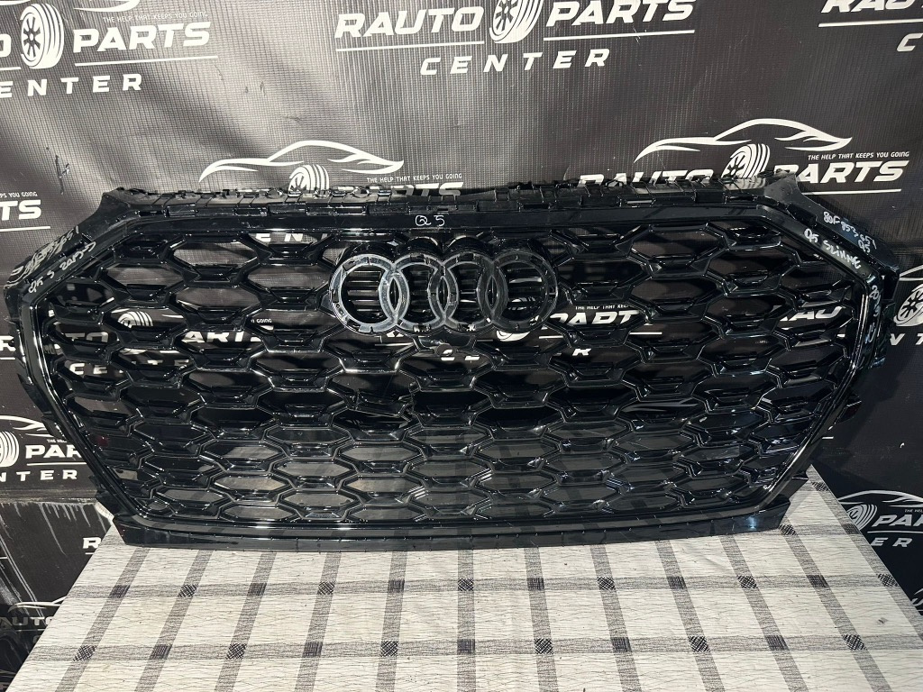 Grila radiator Audi Q5 S-Line SQ5 FY 2021/2022/2023/2024 cod 8039201V