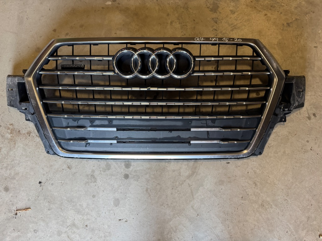 Grila radiator Audi Q7 4M 2016/2017/2018/2019/2020