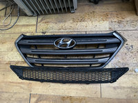 Grila radiator bara fata Hyundai Tucson 3 III 2015 , 2016 , 2017 , 2018