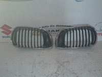 Grila radiator BMW seria 3 / E46 / an 2001 - 2006 / stanga + dreapta