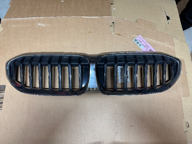 Grila radiator BMW Seria 3 G20 SHADOW 2017/2018/2019/2020/2021