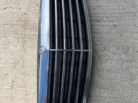 Grila radiator centrala Mercedes S-Class (2005-2009) [W221] a2218800083