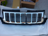 Grila radiator completa Jeep Grand Cherokee an 2011-2014