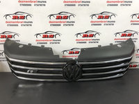 Grila radiator cu emblema VW Passat B7 R-Line 2.0TDI sedan 2011 (3AA853653)