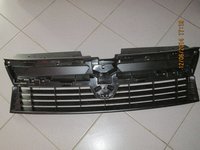 Grila radiator Dacia Duster