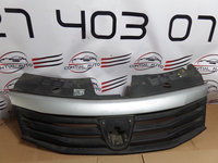 Grila radiator Dacia Logan 2 2010