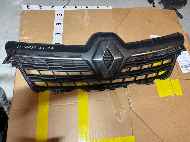 Grila radiator + emblema Renault Express 2021/2022/2023/2024