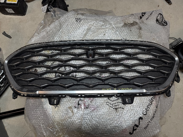 Grila radiator Ford Kuga Mk3 VIGNALE 2019/2020/2021/2022/2023/2024