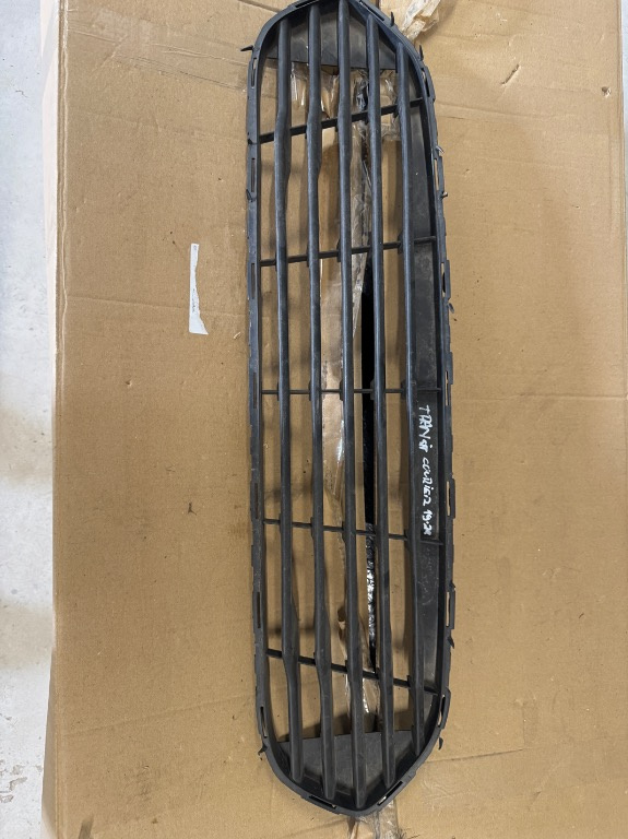 Grila radiator Ford Transit Courier 2019/2020/2021/2022/2023/2024