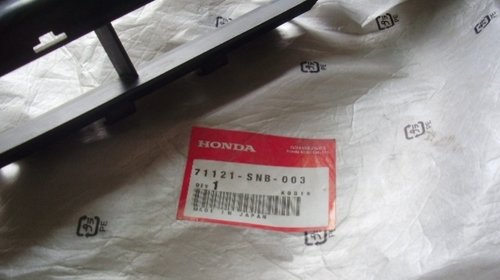 Grila radiator Honda Civic,2005-2009.