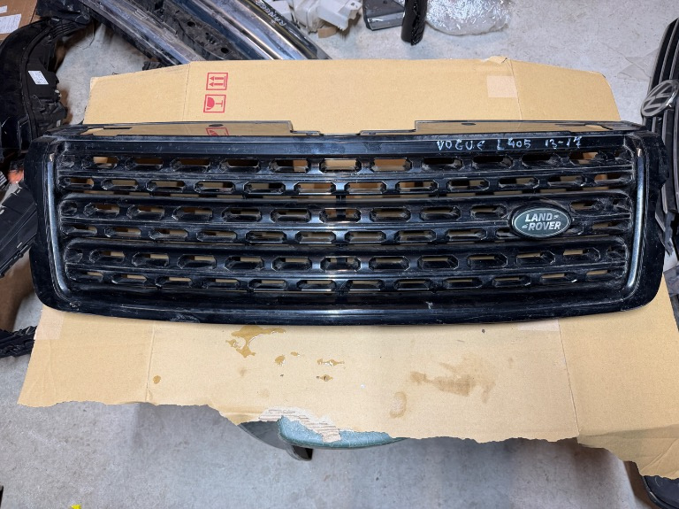 Grila radiator Land Rover Range Rover Vogue L405 2013/2014/2015/2016/2017