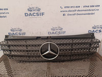 Grila radiator Mercedes-Benz C-Class W204/S204/C204 [facelift] [2011 - 2015] Sedan 4-usi C220  CDI MT (170 hp)