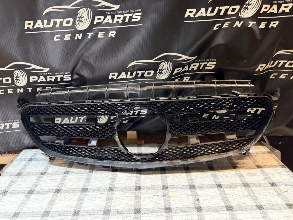 Grila radiator Mercedes GLA W156 Facelift 2017/2018/2019/2020