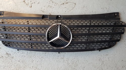 Grila radiator Mercedes Vito W639 2005 2006 2