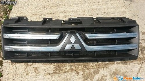 Grila Radiator Mitsubishi Pajero