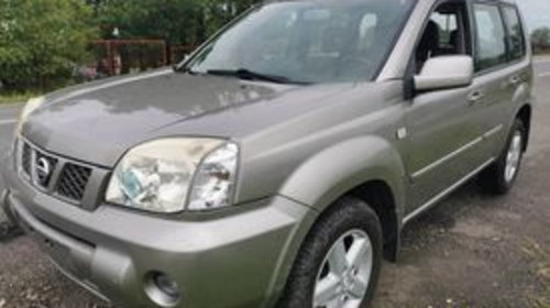 Grila radiator Nissan X-Trail 2005 SUV 2,2 DI