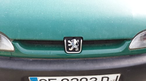 Grila radiator peugeot partner an 2001