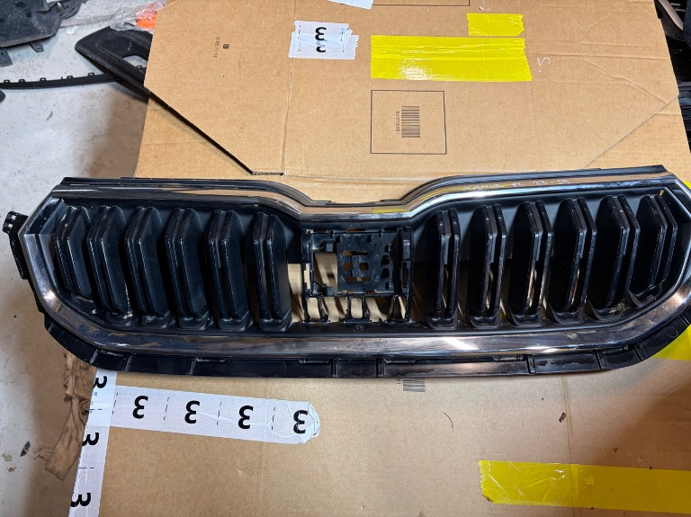 Grila radiator Skoda Kamiq FACELIFT 2023/2024/2025