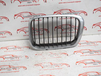 Grila radiator stanga BMW Seria 3 E46 646