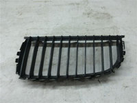 Grila radiator stanga BMW Seria 3 E90 An 2004 2005 2006 2007 2008 cod 7120007