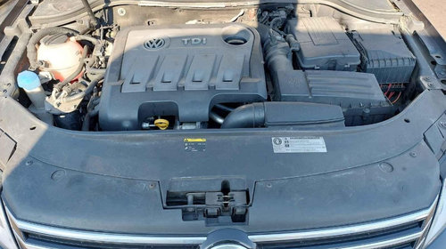 Grila radiator Volkswagen Passat B7 2014 SEDAN 2.0 TDI CFGC 170 Cp