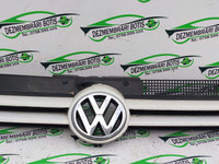 Grila radiator Volkswagen VW Golf 4 [1997 - 2006] Hatchback 5-usi 1.4 MT (75 hp)