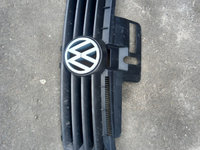 Grila radiator VW Polo 9N cod produs:6Q0853651C/6Q0 853 651 C