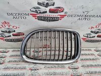 Grila stanga cromata bara fata BMW Seria 7 F01 cod piesa : 7211657