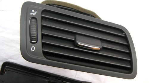 Grila ventilatie aer bord VW Passat B6 (2005-2009) CC dreapta (masina de europa) cod 3C1819702F