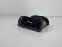 Grila ventilatie bord dreapta cu defect 3C1819702E 3C1.819.702.E Volkswagen VW Passat B6 [2005 - 2010] wagon 5-usi 2.0 TDI MT (140 hp)