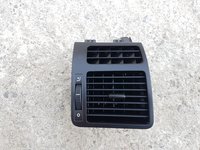 Grila ventilatie dreapta VW Touran, 2005, 1T0819704A