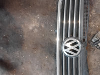 Grila volkswagen passat b 5.5