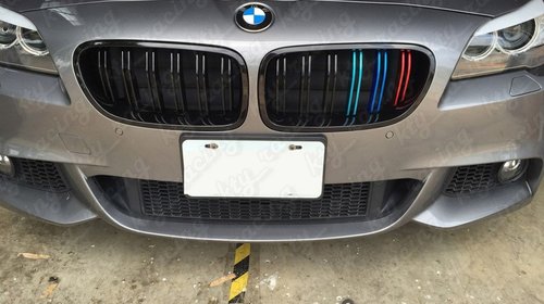 GRILE BMW SERIA 5 F10 NEW M5 M LOOK NEGRU LUCIOS