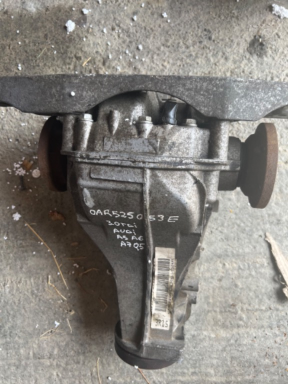 Grup diferential spate Audi A4 B8 A5 A6 C7 Q5 A8 D4 3.0 TDI 0AR525053E