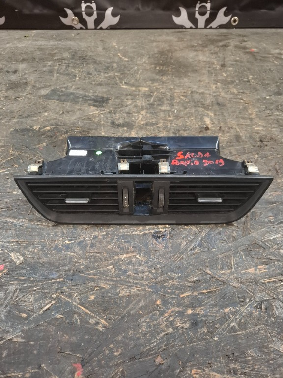 Gura ventilatie bord Skoda Rapid Facelift 2016-2020- Centru - imagine 1