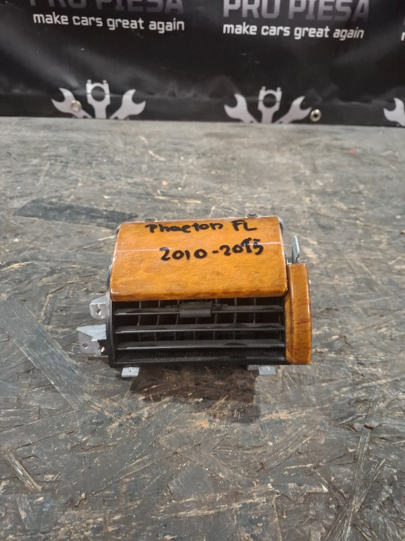 Gura ventilatie (Gura aerisire) Phaeton Facelift 2010-2015 cu motoras - Cod 3D1820901 - imagine 1