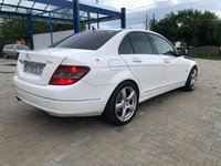 Haion Capota portbagaj alb Mercedes C-Class W204 2007 2008 2009 2010 2011 2012 2013 2014