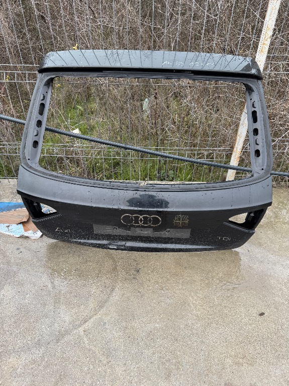 Haion / capota portbagaj Audi A4 B8 2008/2009/2010/2011/2012/2013 Negru