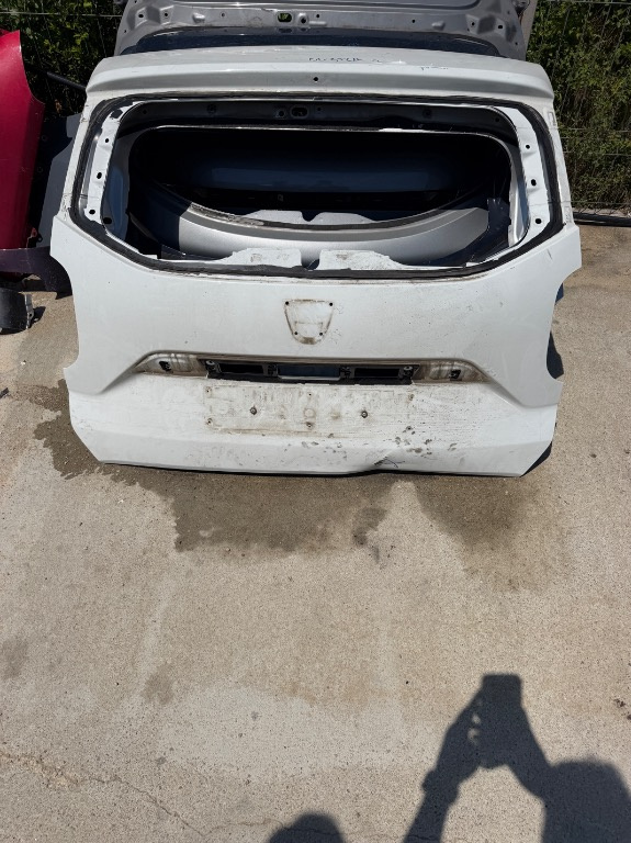 Haion / capota portbagaj Dacia Duster 2 2017/2018/2019/2020/2021/2022