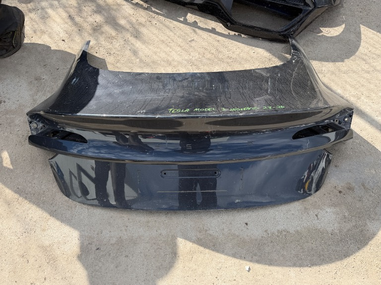 Haion / capota portbagaj Tesla Model 3 HIGHLAND Facelift 2023/2024/2025/2026