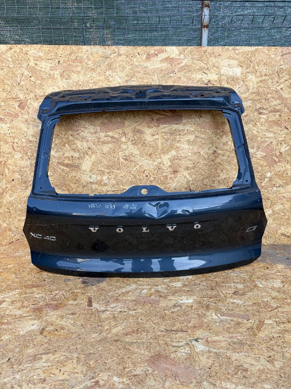 Haion / capota portbagaj Volvo XC40 XC 40 2017/2018/2019/2020/2021/2022/2023/2024