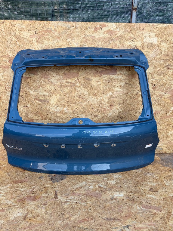 Haion / capota portbagaj Volvo XC40 XC 40 2017/2018/2019/2020/2021/2022/2023/2024/2025