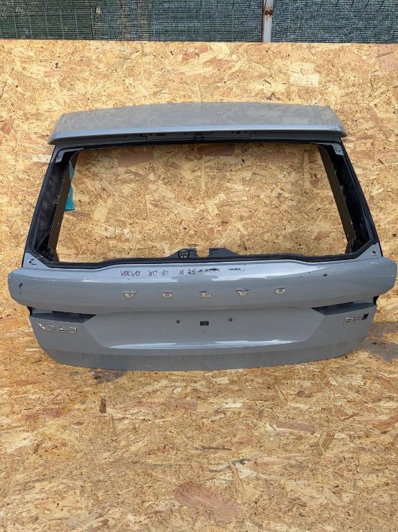 Haion / capota portbagaj Volvo XC60 XC 60 GRI 2018/2019/2020/2021/2022/2023/2024/2025