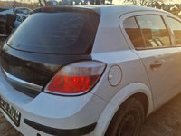 Haion cu geam luneta portbagaj Opel Astra H hatchback / scurt