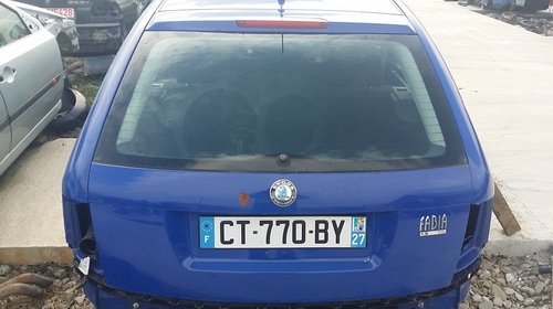 Haion cu luneta Skoda Fabia 1 combi