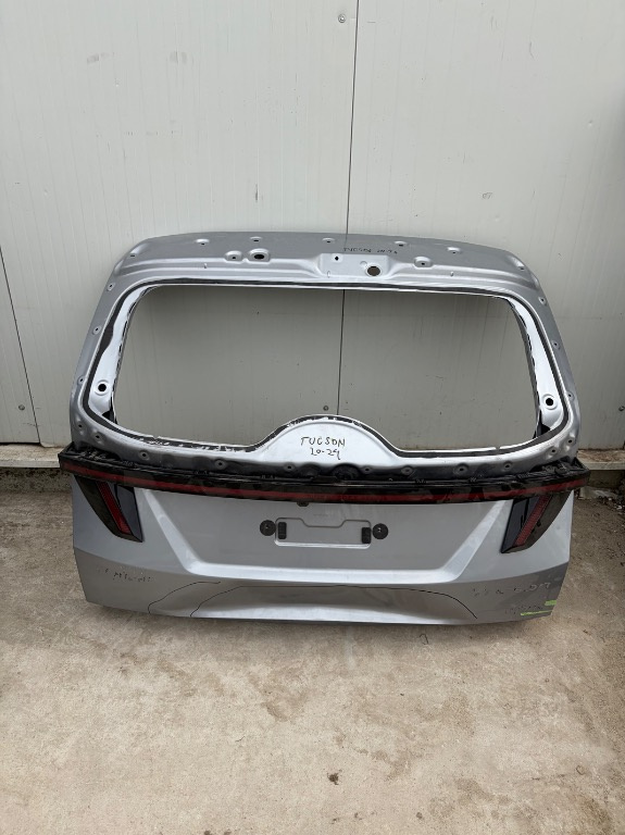 Haion cu stop central Hyundai Tucson NX4 2020/2021/2022/2023/2024/2025